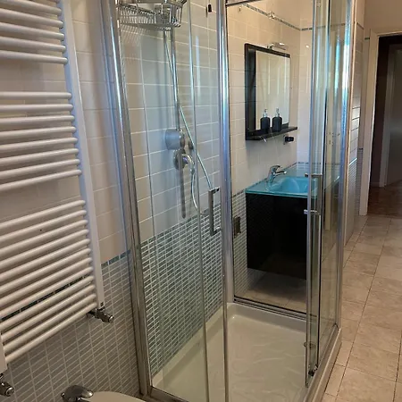 2 Bedroom 50 M From The Sea Lido di Camaiore