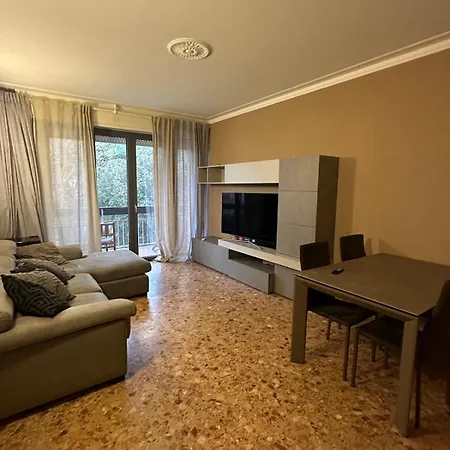 Appartamento 2 Bedroom 50 M From The Sea *