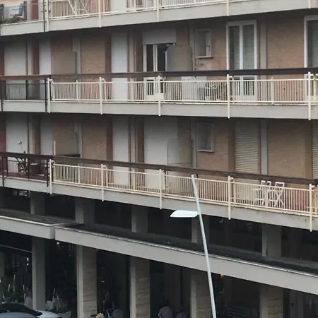 2 Bedroom 50 M From The Sea Apartment *