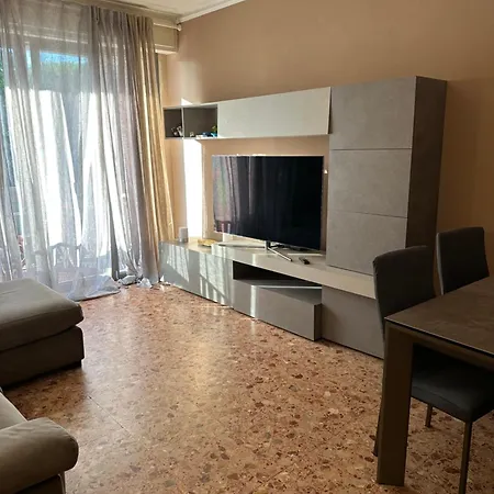 2 Bedroom 50 M From The Sea * 리도디캄파이오레