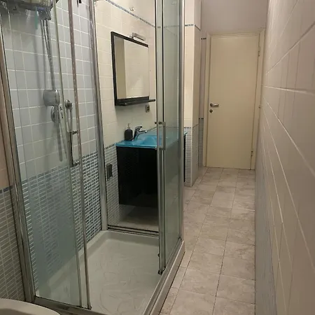 2 Bedroom 50 M From The Sea Apartment Lido di Camaiore