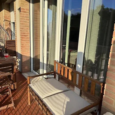 Apartment 2 Bedroom 50 M From The Sea *
