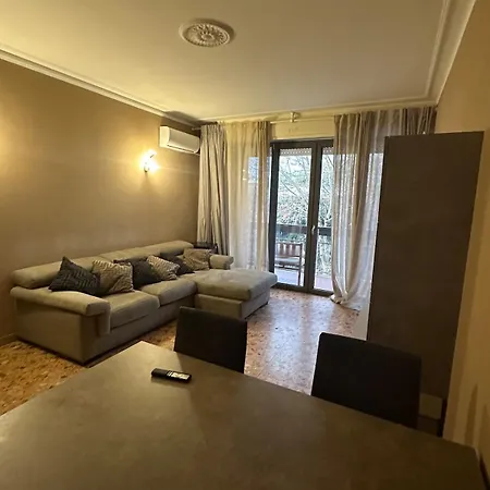2 Bedroom 50 M From The Sea Apartment *