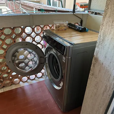 2 Bedroom 50 M From The Sea 아파트 *