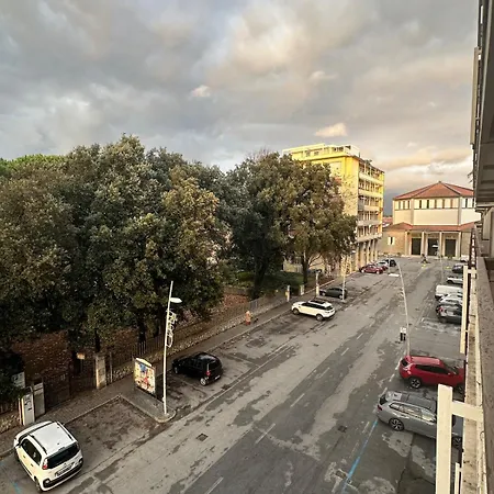 2 Bedroom 50 M From The Sea Apartment